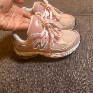 New Balance Kids Light Pink Sneakers